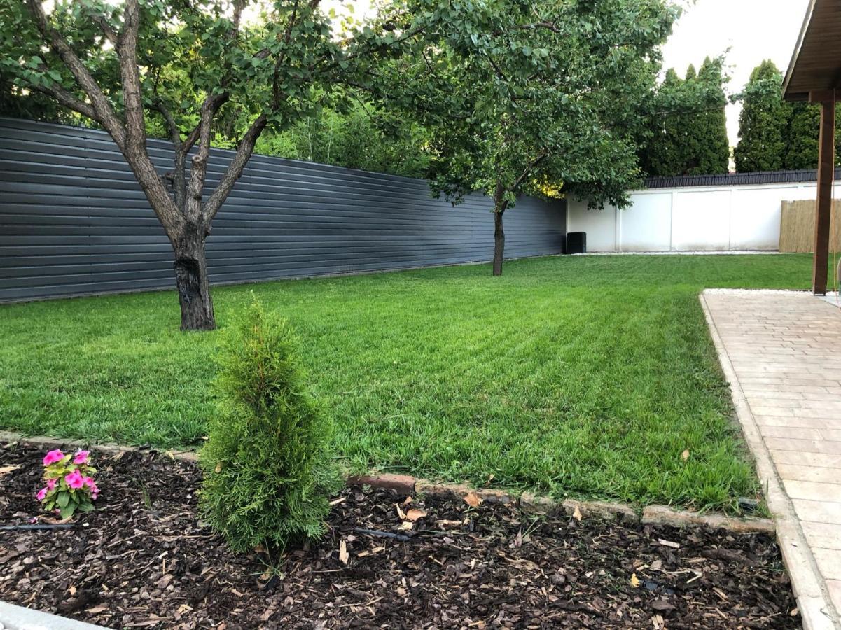 Voeroesmarty Apartmanhaz Makó Esterno foto