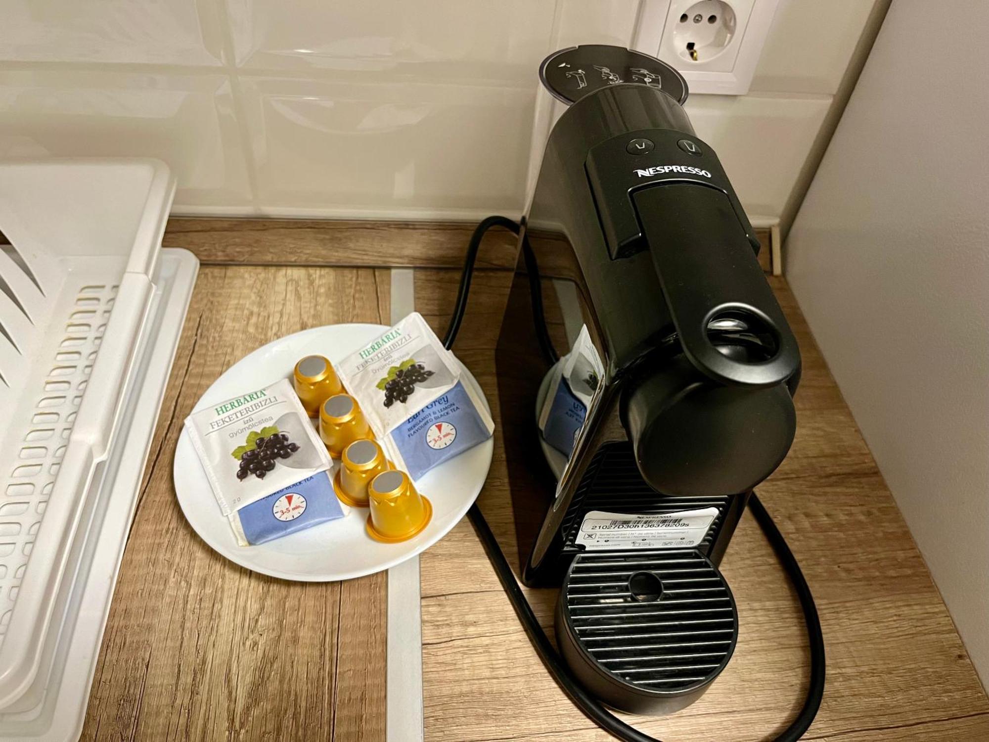 Voeroesmarty Apartmanhaz Makó Esterno foto